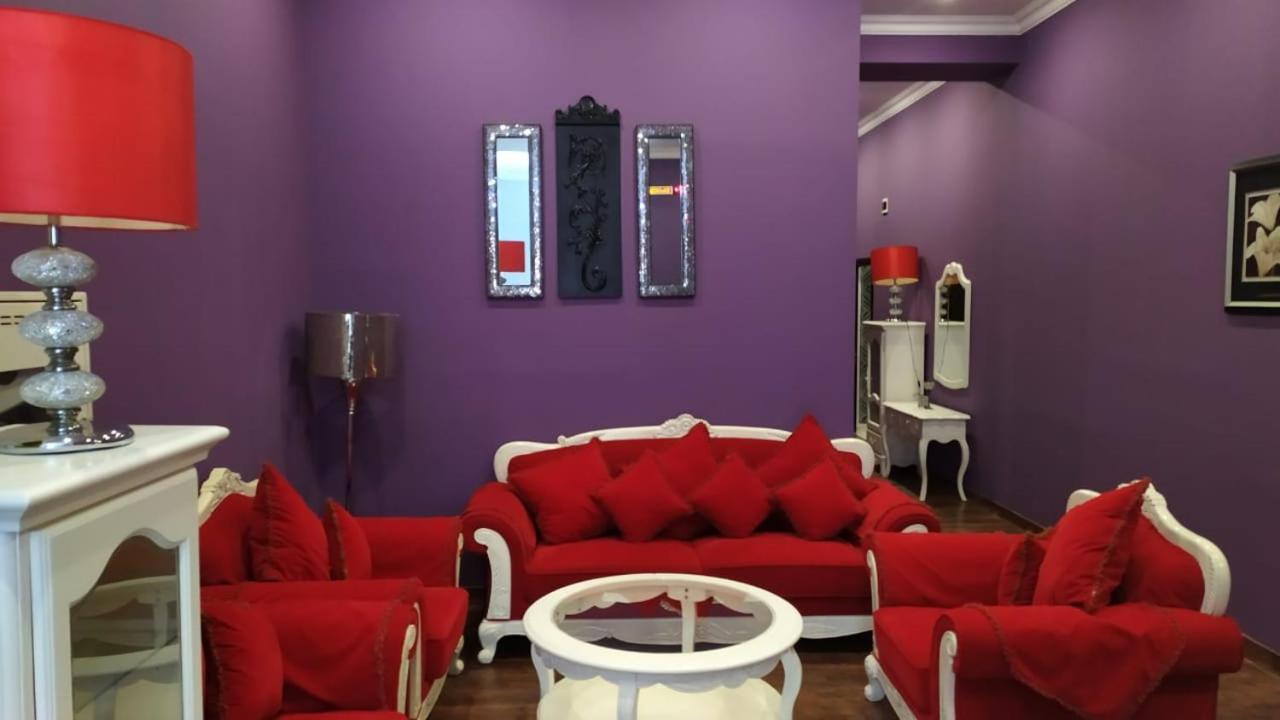 Lucky Fox Atyrau Exterior photo